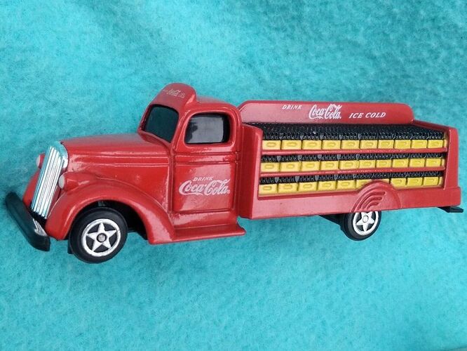 193719381945__cocacola__vintag_1772966471_008e9e1a_progressive