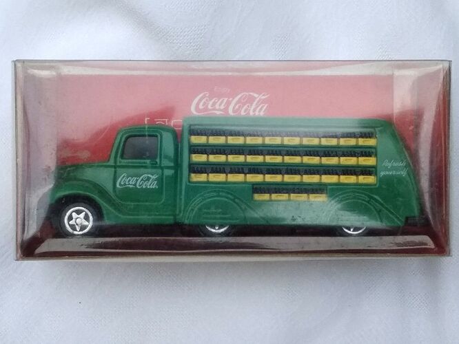 193719381945__cocacola__vintag_1772966471_00ee0c7f_progressive